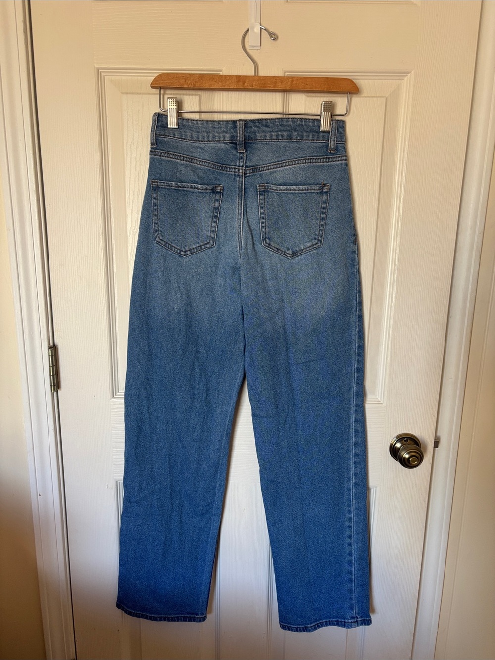 Wild Fable Straight Leg Jeans Size 0 | Medium Wash - Picture 2 of 2